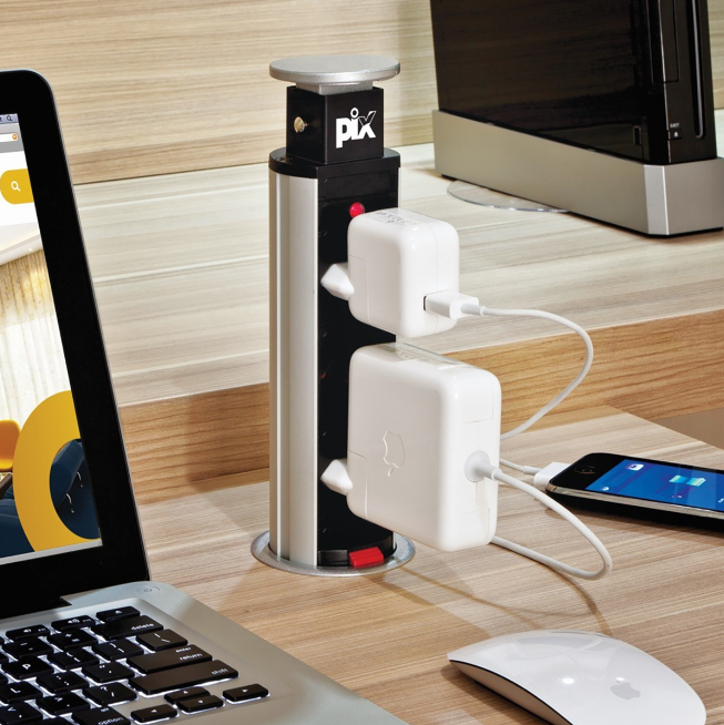 torre de tomadas pix 2