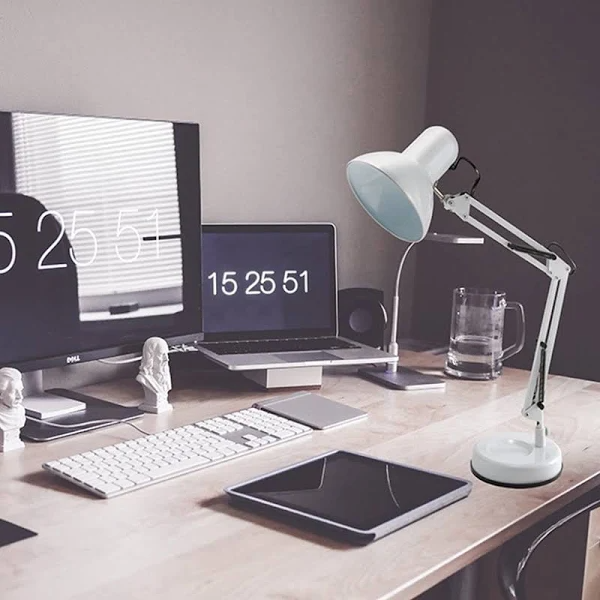 lum mesa articulada branca 2